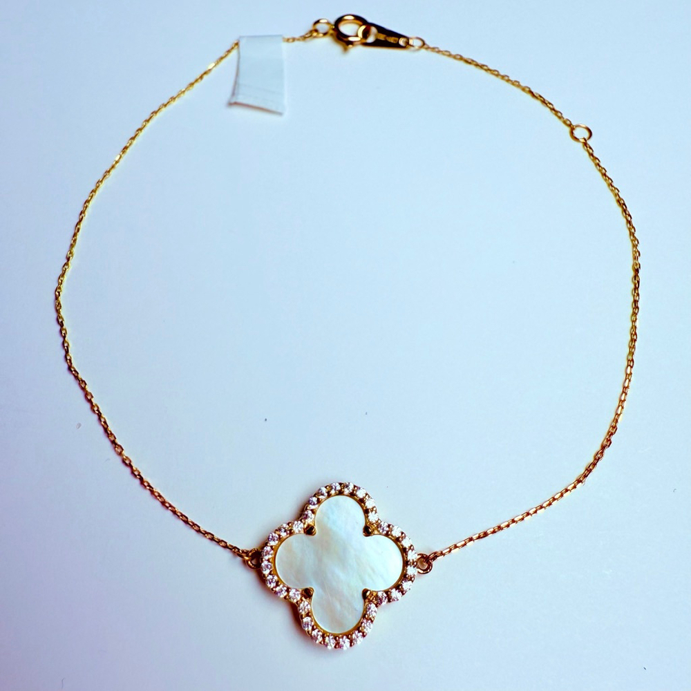 Gold Clover Mother-of-Pearl Bracelet with Crystals